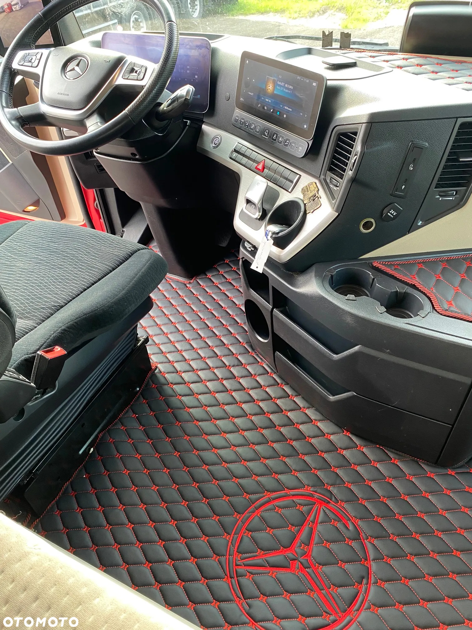 Mercedes-Benz Actros MP5 - 12