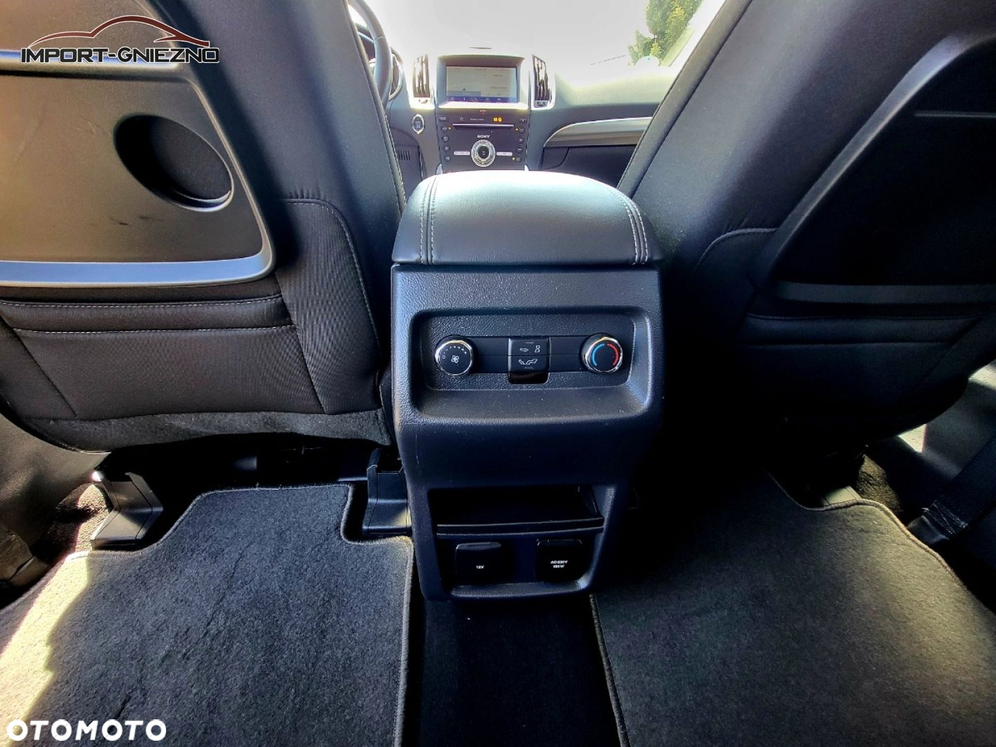 Ford S-Max - 33