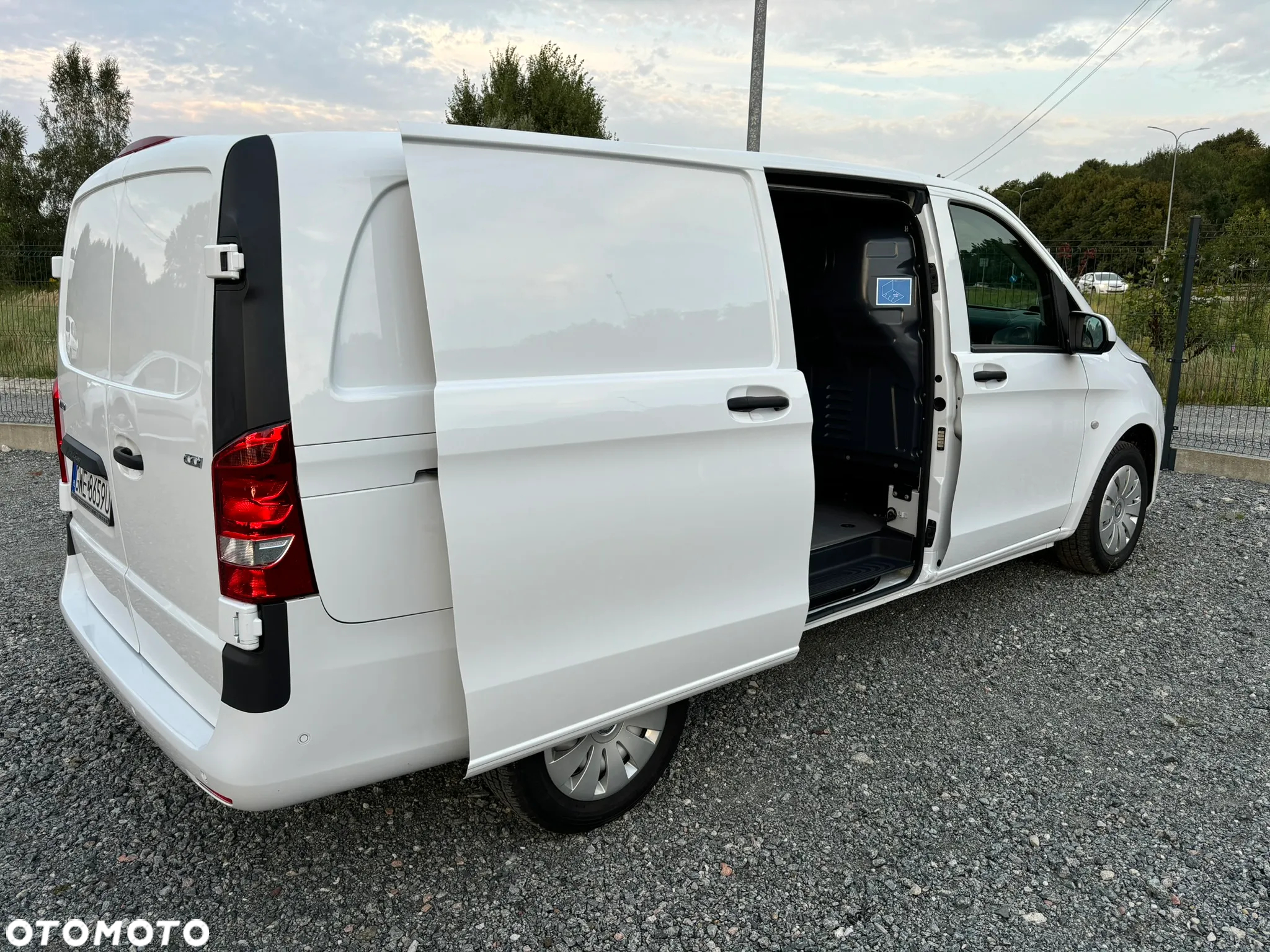 Mercedes-Benz VITO 2,0CDI Long Przebieg 37tyś km Faktura Vat - 29
