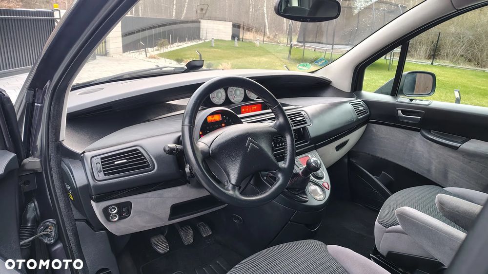 Citroën C8 2.0 16V Confort - 31