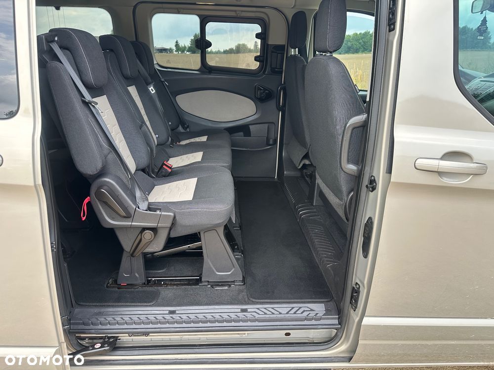 Ford Tourneo Custom 2.0 TDCi L1 Titanium - 11