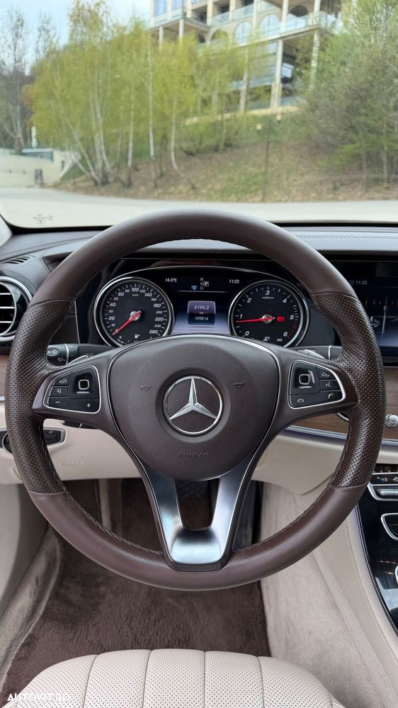 Mercedes-Benz E 220 d 4MATIC Aut. - 15