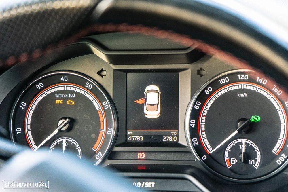 Skoda Octavia 2.0 TSI DSG RS 245 - 8