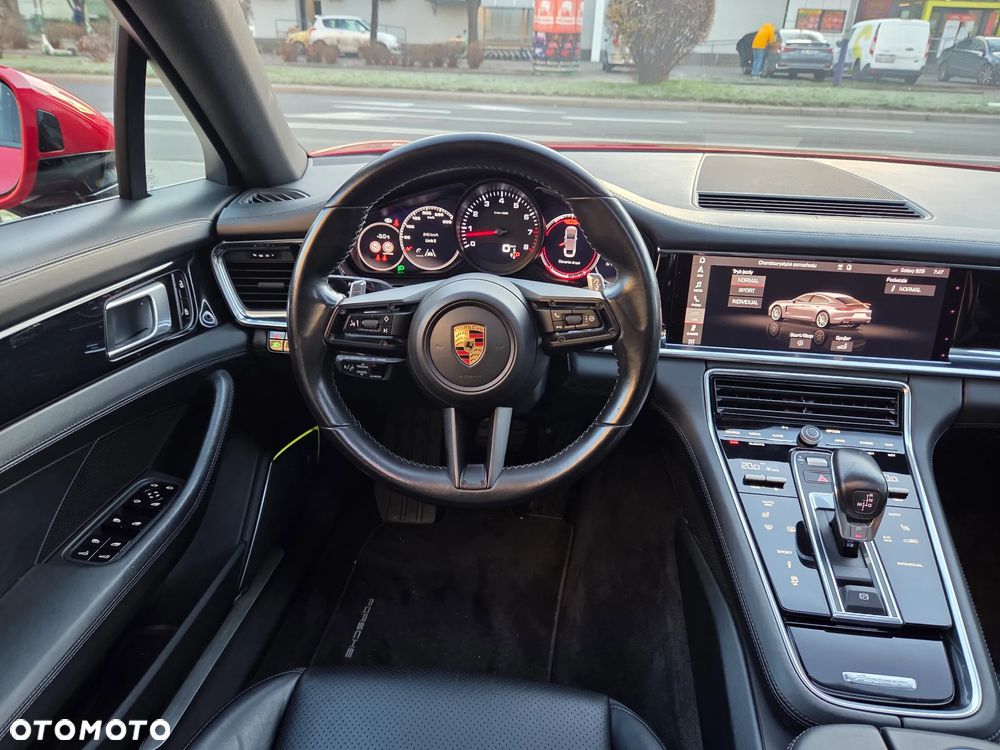 Porsche Panamera 4 - 34
