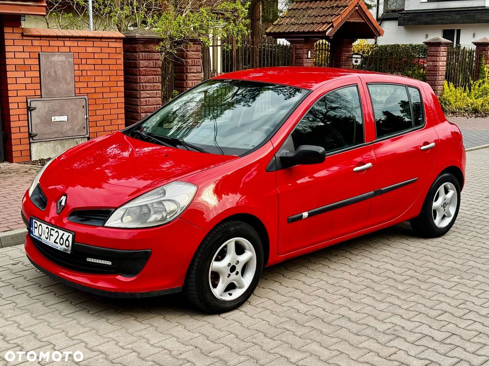 Renault Clio - 1