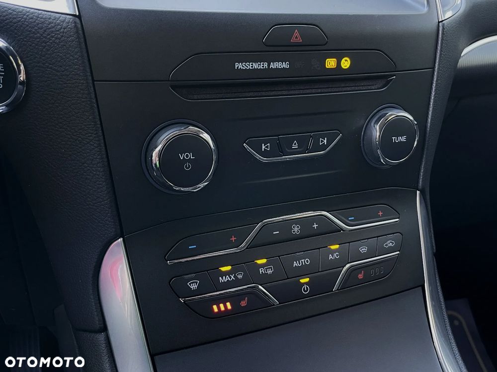 Ford S-Max 2.0 EcoBoost Titanium - 31