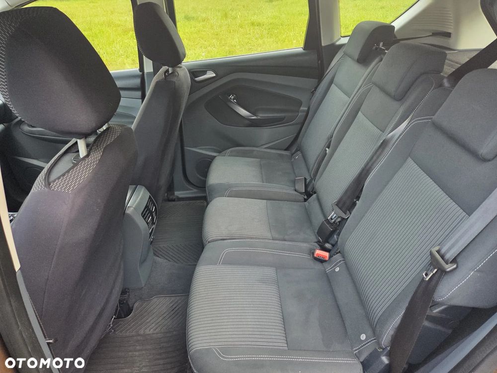 Ford C-MAX - 16