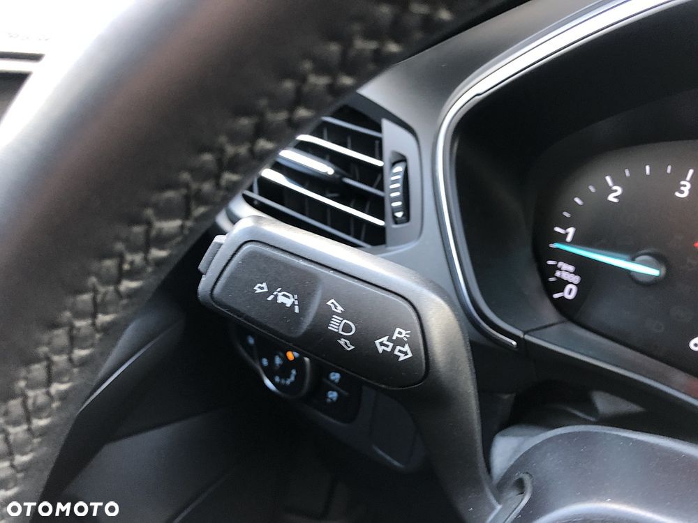 Ford Focus 1.5 EcoBlue Titanium Business - 29