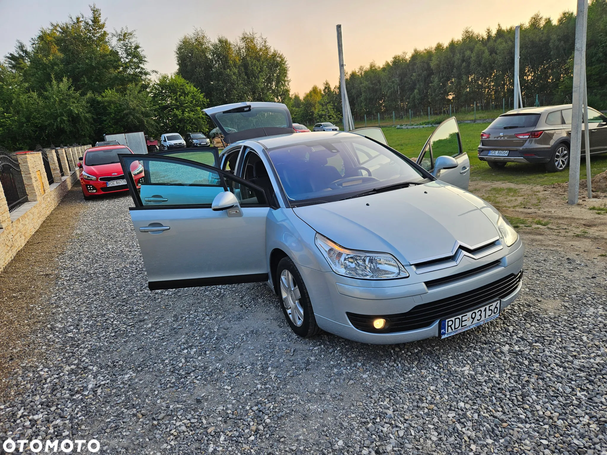 Citroën C4 1.6 16V Confort - 9