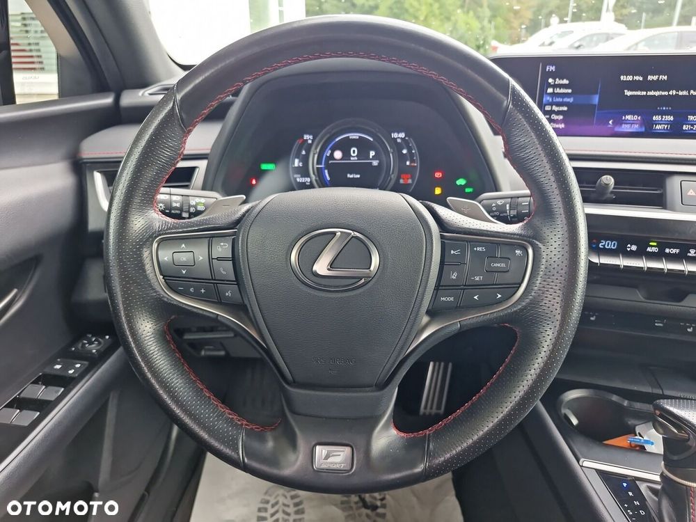 Lexus UX - 13