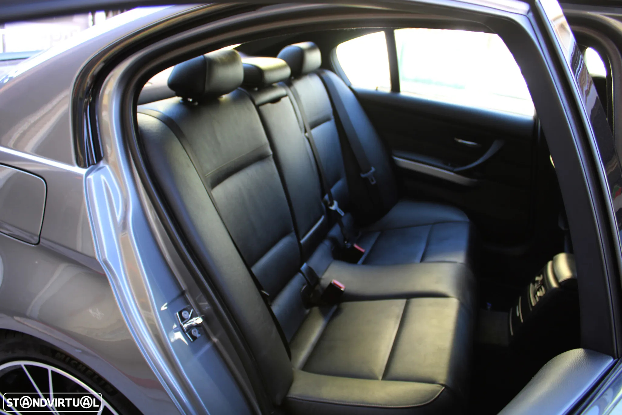 BMW 320 d xDrive - 26