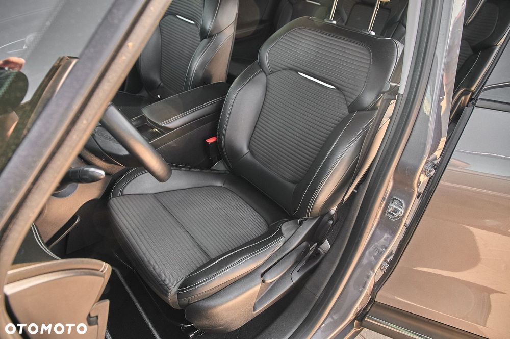 Renault Grand Scenic - 19
