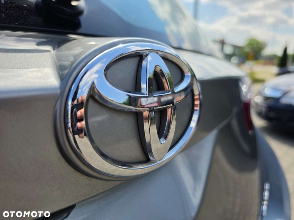 Toyota Auris - 12