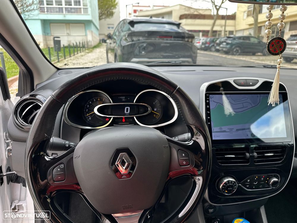 Renault Clio Sport Tourer 0.9 TCE Dynamique S - 12