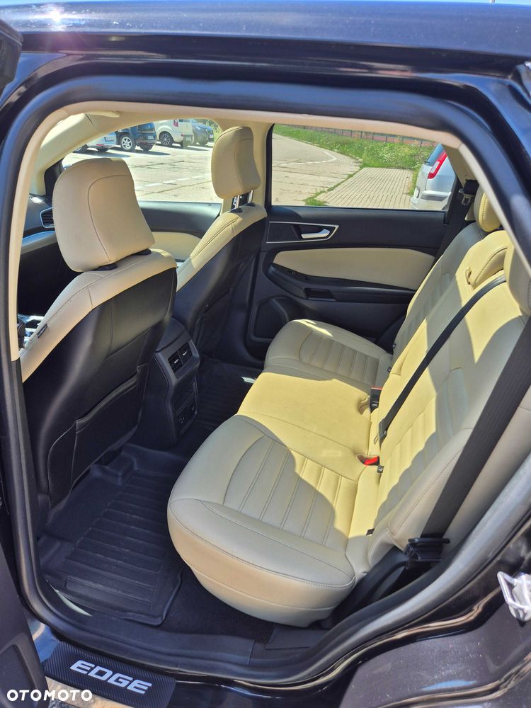 Ford Edge - 7