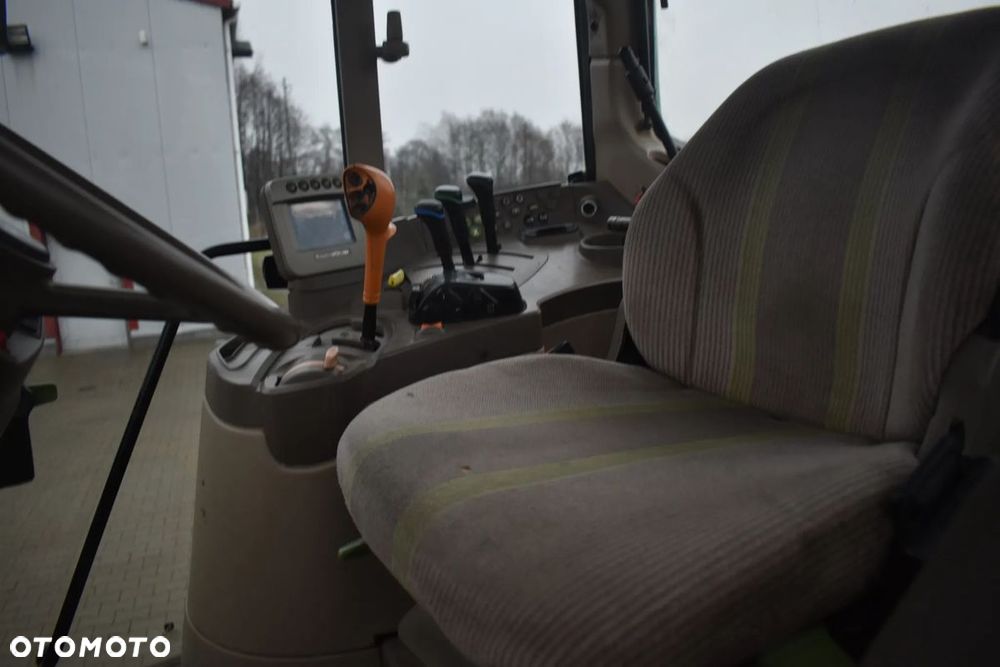 John Deere 7430 - 19