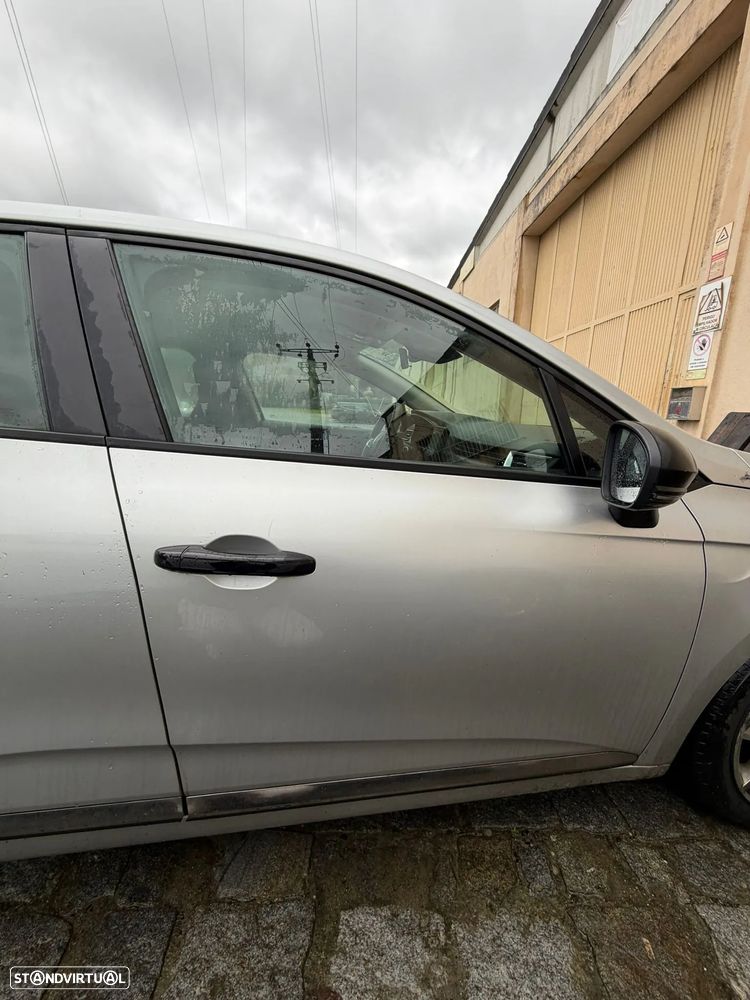 Porta Frente Direita Renault Clio V Ano 2020