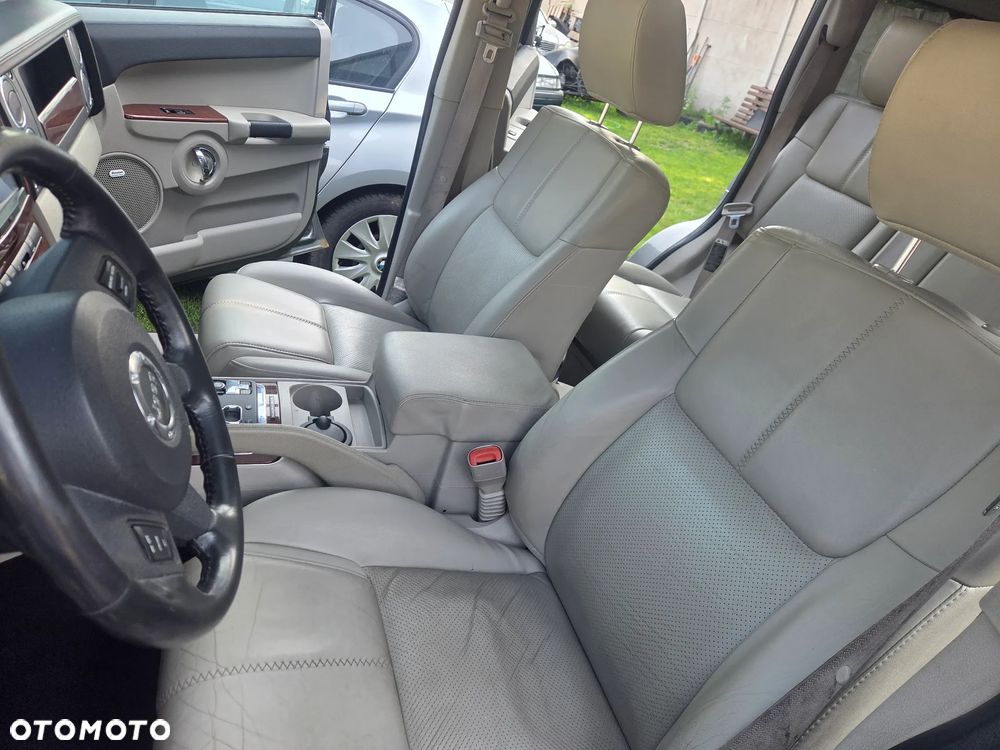 Jeep Commander 3.0 CRD DPF Automatik Limited - 22