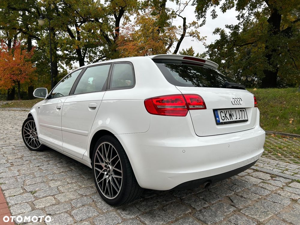 Audi A3 Sportback 2.0 TDI DPF S line Sportpaket - 3