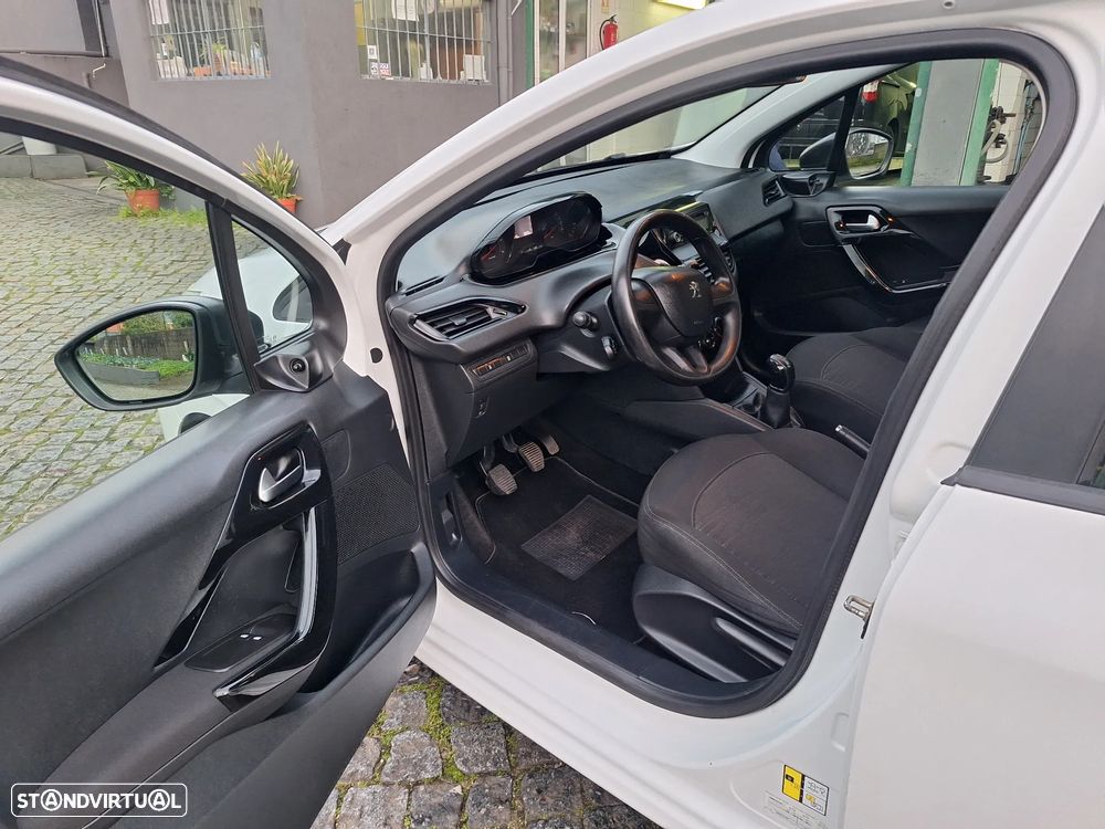 Peugeot 208 1.4 HDi Active - 5