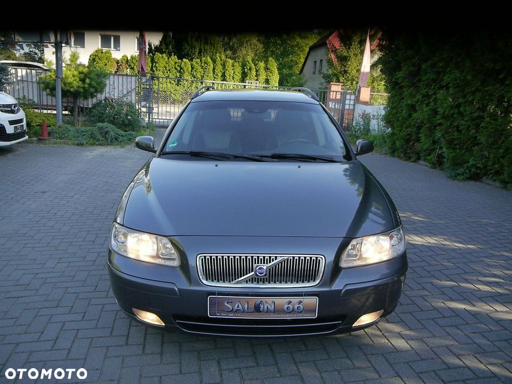 Volvo V70 2.5T AWD Momentum - 7