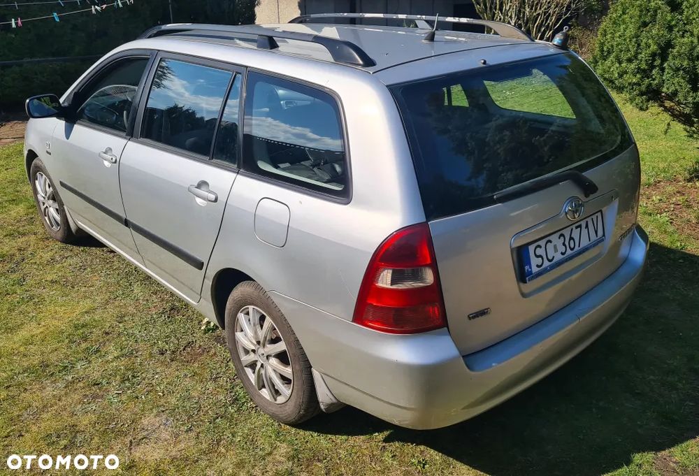 Toyota Corolla - 4