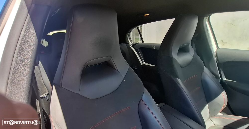 Mercedes-Benz A 200 AMG Line Aut. - 10