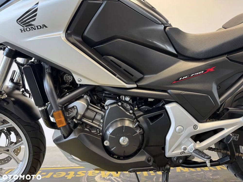 Honda NC - 22