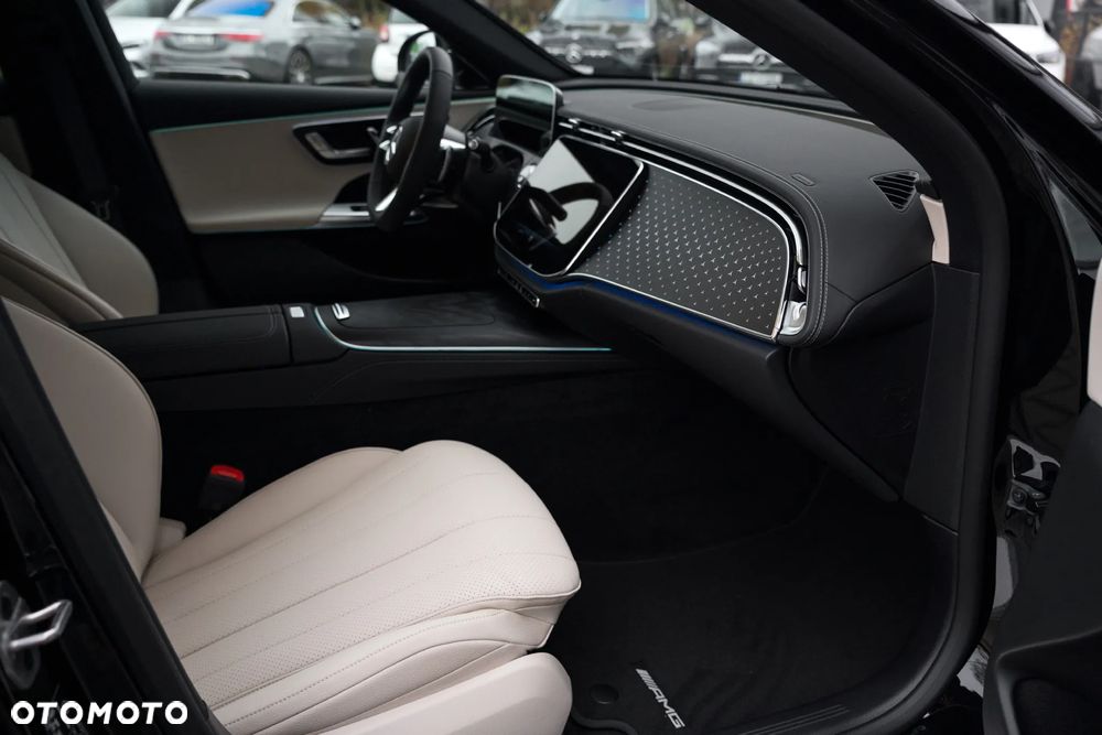 Mercedes-Benz Klasa E 220 d mHEV 4-Matic AMG 9G-Tronic - 11