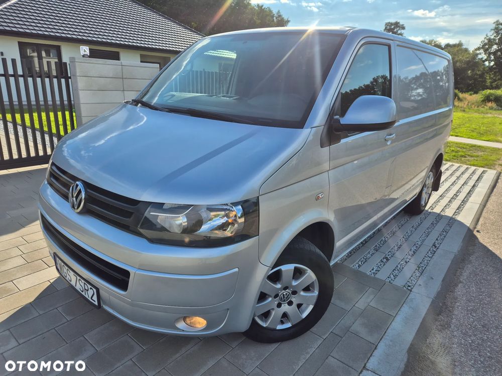 Volkswagen Transporter - 1