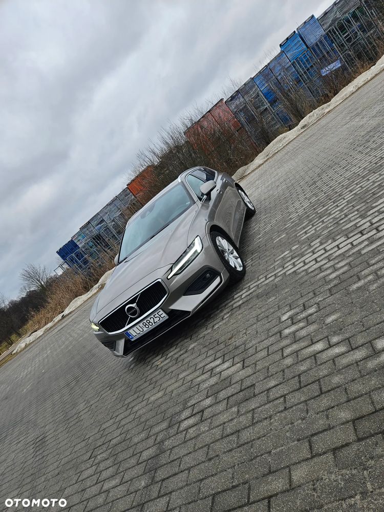 Volvo V60 D3 Momentum - 1