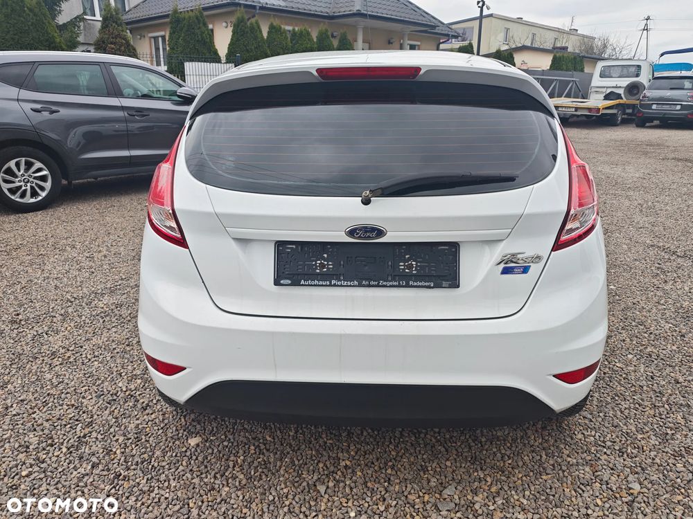 Ford Fiesta 1.25 Celebration - 11