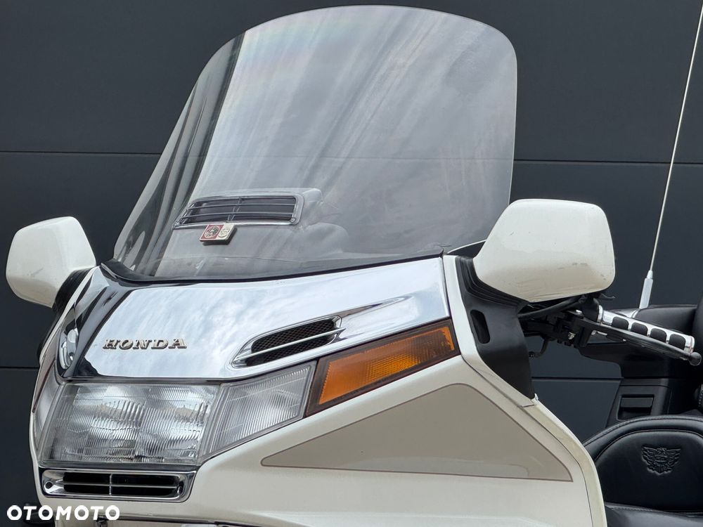 Honda GL - 24