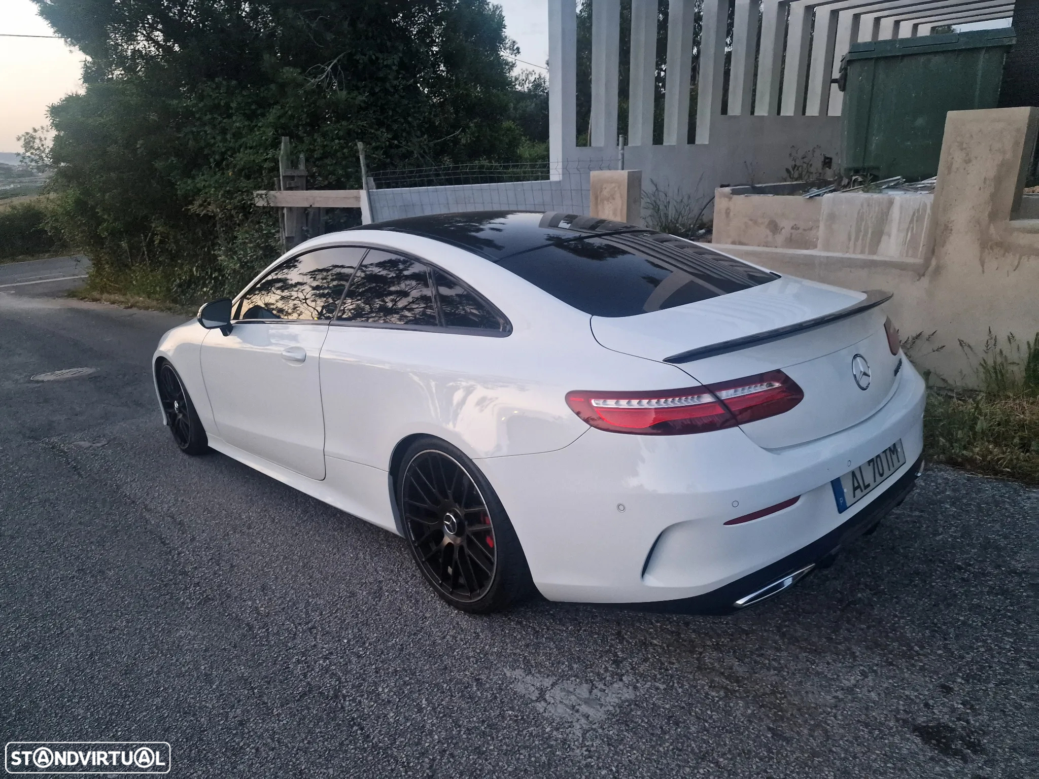 Mercedes-Benz E 220 d Coupe 9G-TRONIC AMG Line - 10