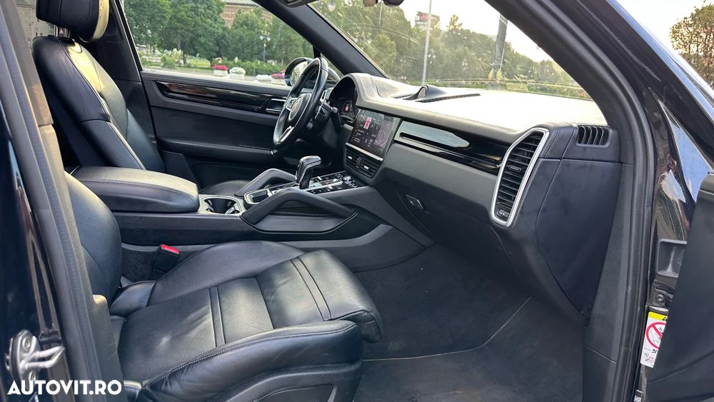 Porsche Cayenne E-Hybrid Tiptronic S - 15