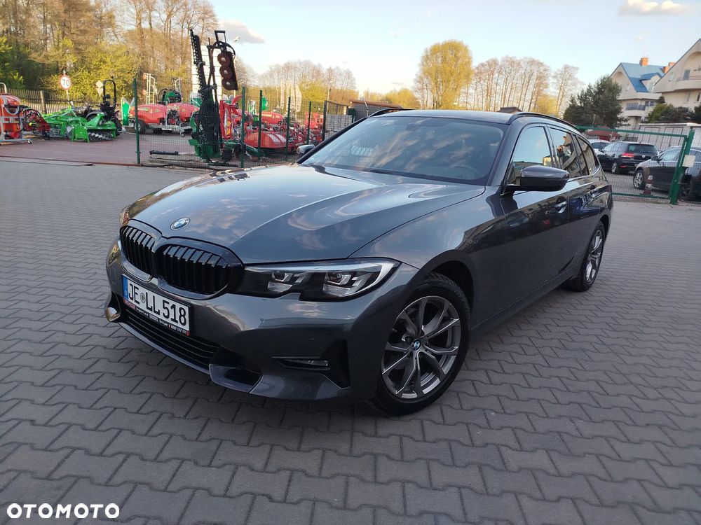 BMW Seria 3 318d Sport Line - 3