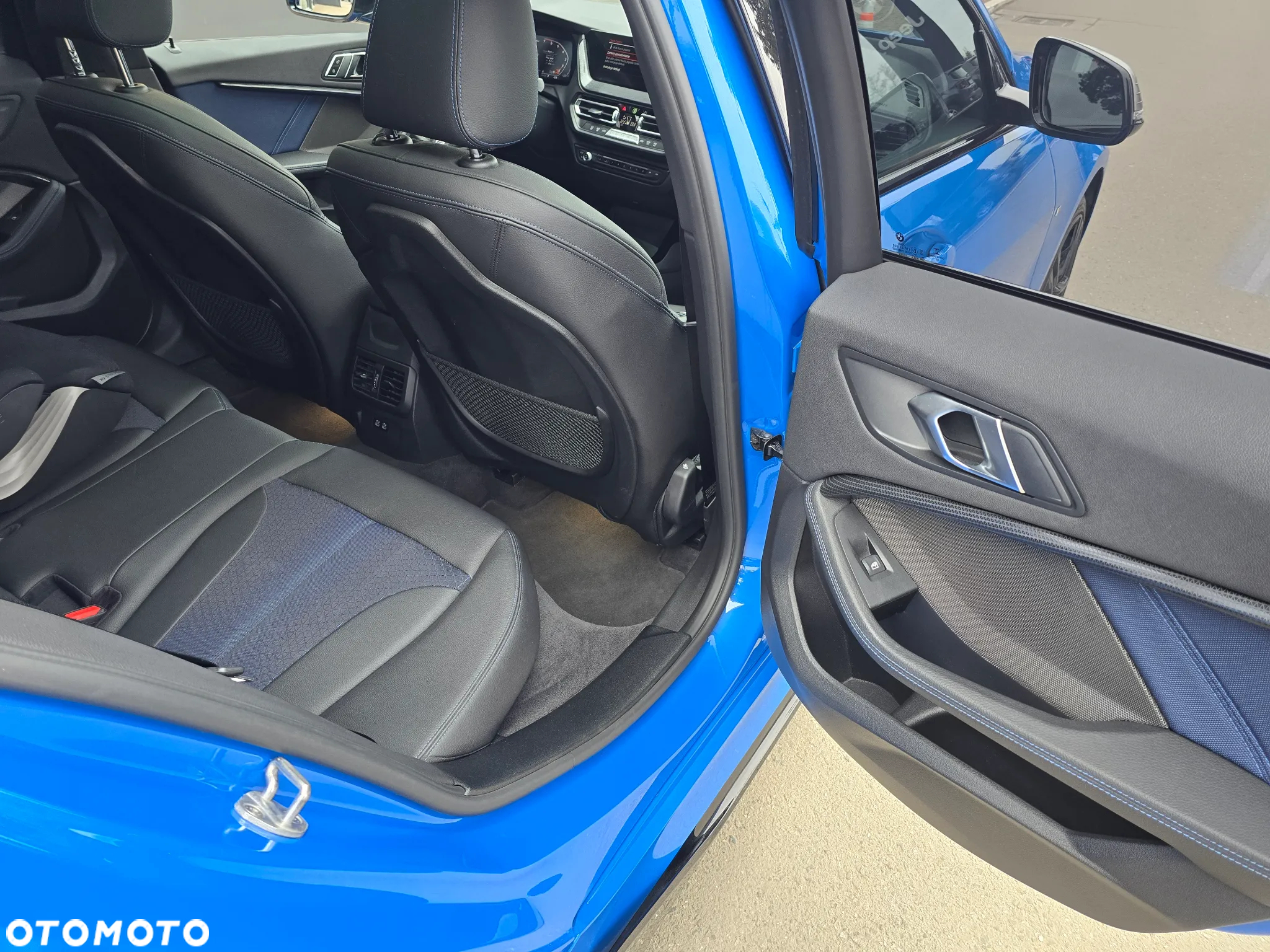 BMW Seria 1 M135i xDrive ColorVision Edition - 14