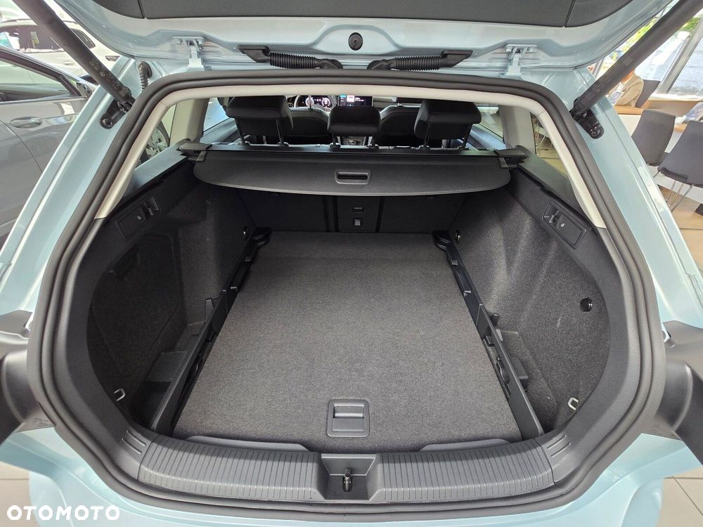 Volkswagen Golf VIII 1.5 eTSI mHEV Life Plus DSG - 10