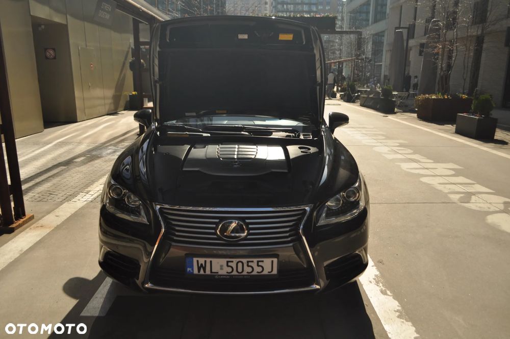 Lexus LS 460 Superior AWD EU6 - 16