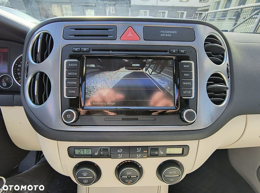 Volkswagen Tiguan 2.0 TDI DPF 4Motion BlueMotion Technology Exclusive - 17