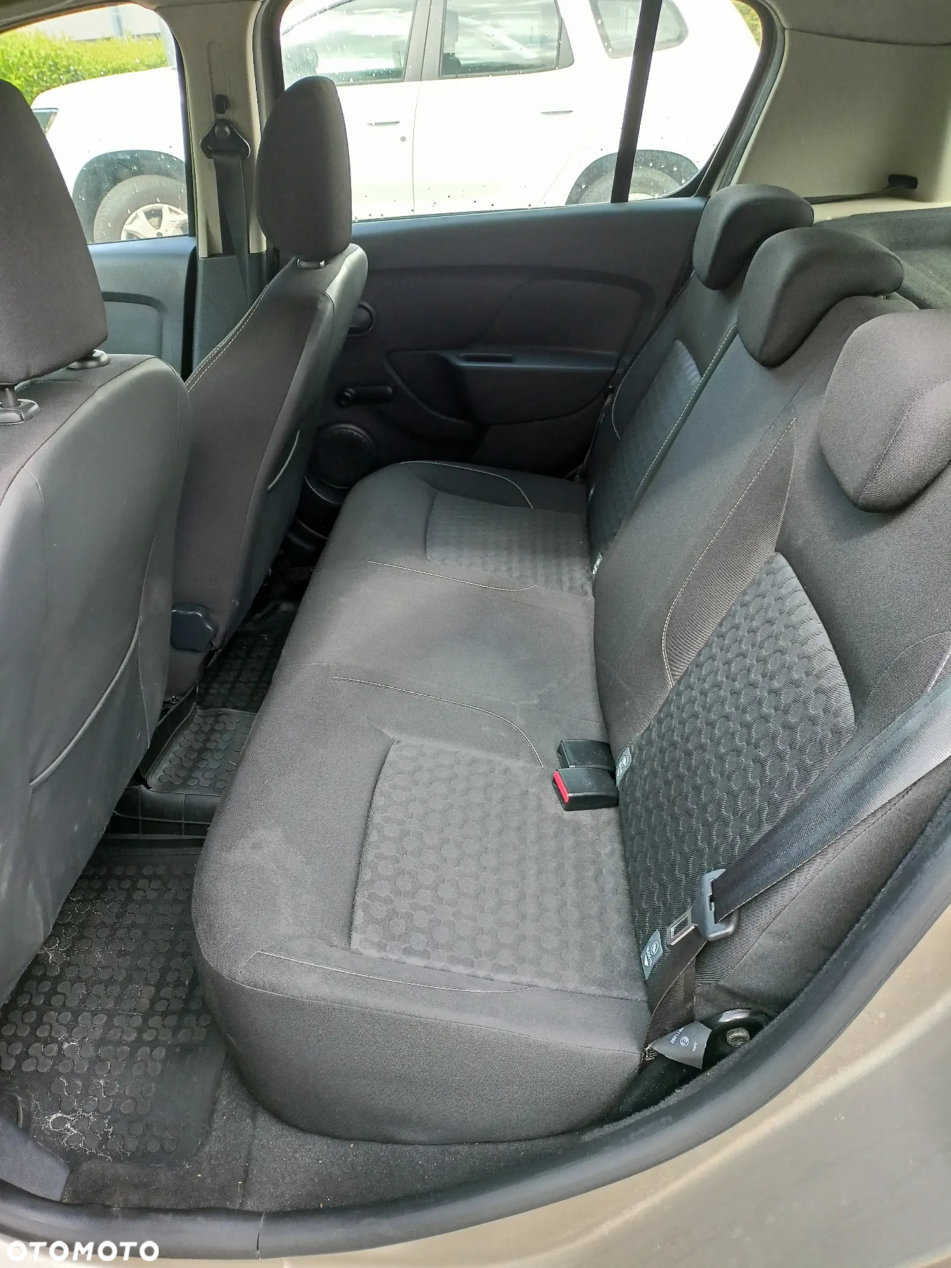 Dacia Sandero 1.2 16V Laureate - 11