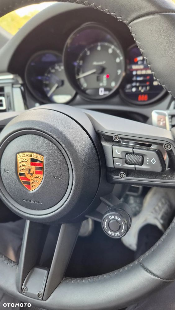 Porsche Macan T - 15