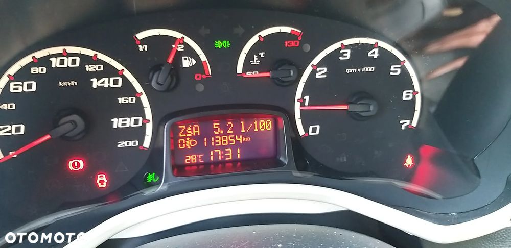 Ford KA 1.2 Titanium (air4) - 14