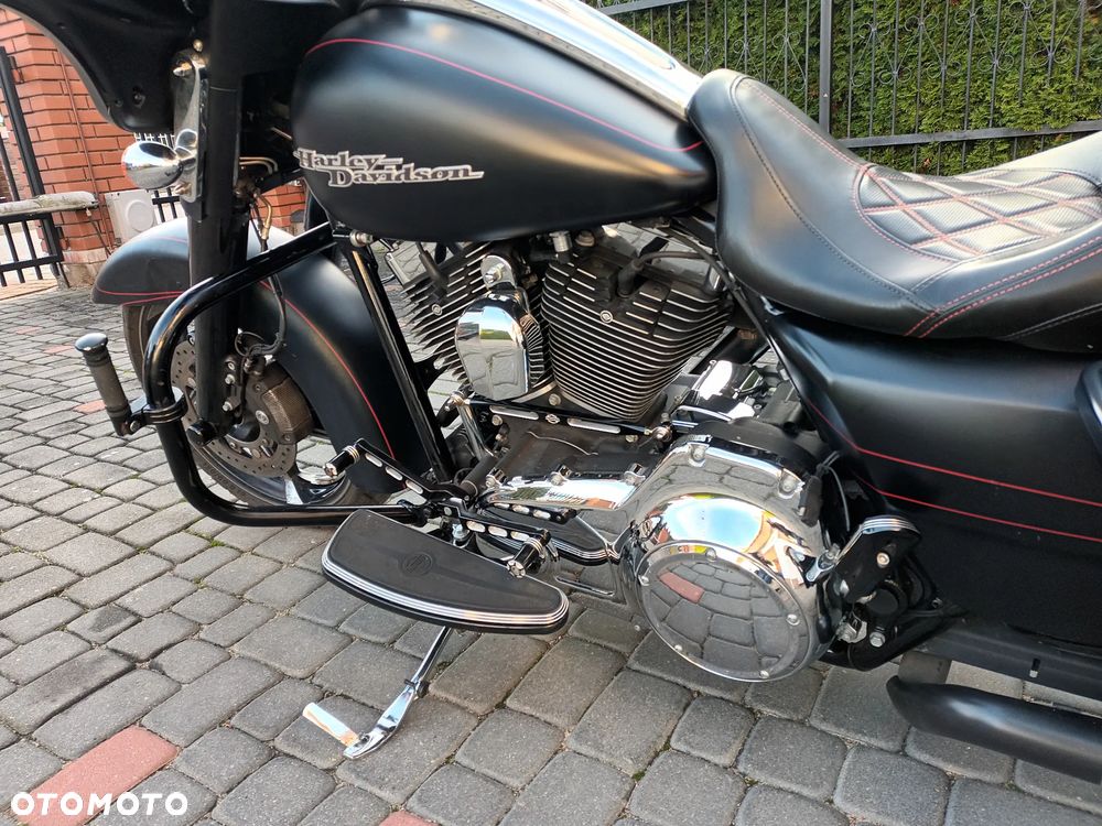 Harley-Davidson Touring Street Glide - 7