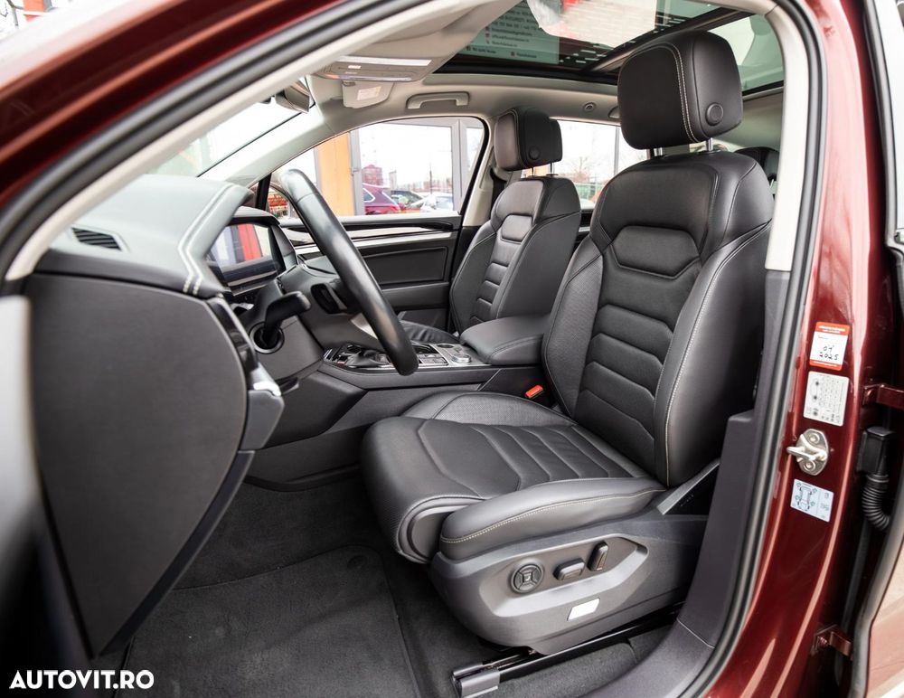 Volkswagen Touareg 3.0 V6 e-Hybrid 4Motion Aut. R - 16