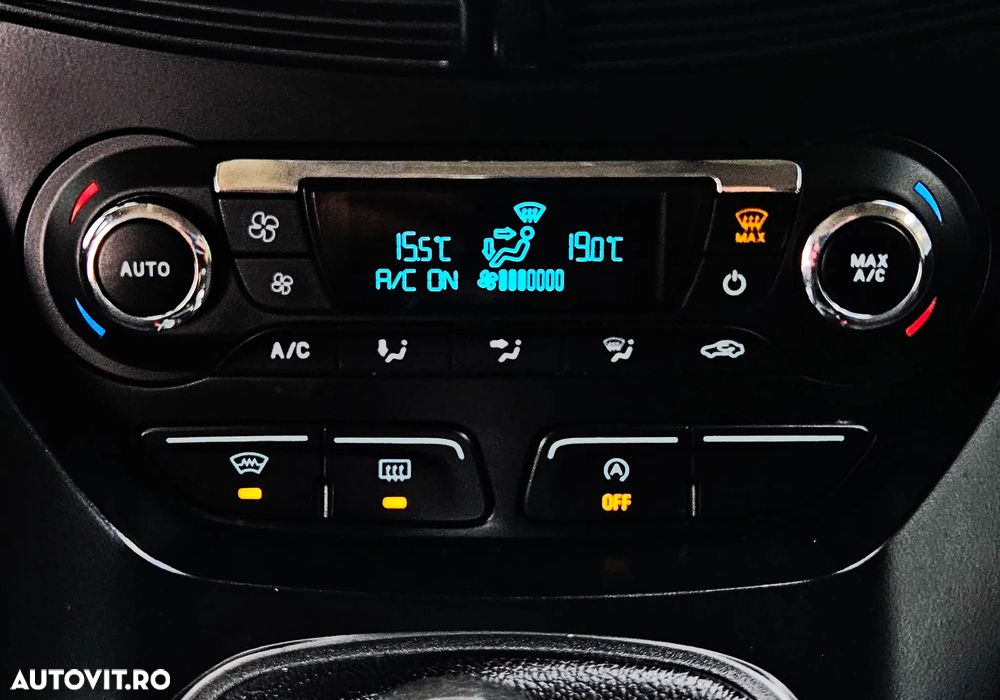 Ford Kuga - 21