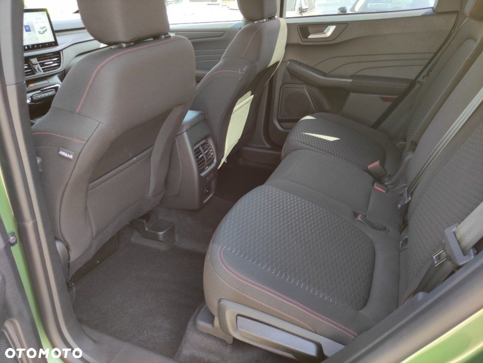 Ford Kuga - 10