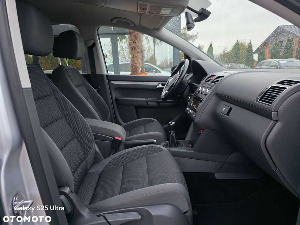 Volkswagen Touran 1.6 TDI DPF BlueMotion Technology Comfortline - 28