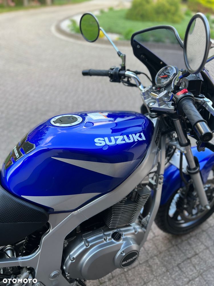 Suzuki GS - 32