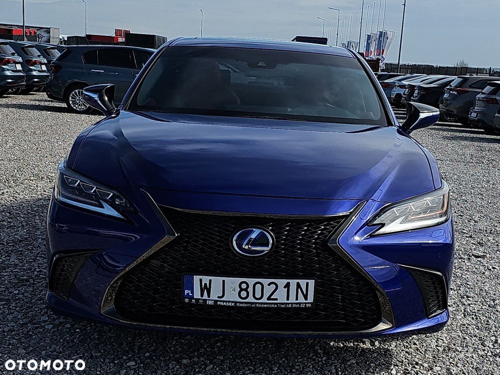 Lexus ES 300h F Sport - 2